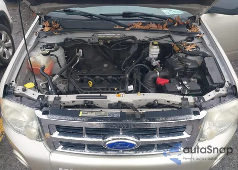 2012 Ford Escape Xlt z USA, uszkodzony, nr VIN 1FMCU0D71CKB83695